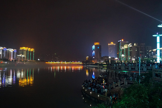 河源茶山公園亞洲第一噴泉夜景