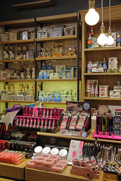 飾品店