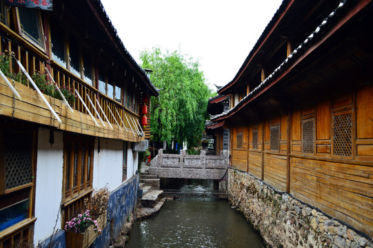 云南麗江古鎮(zhèn)小溪