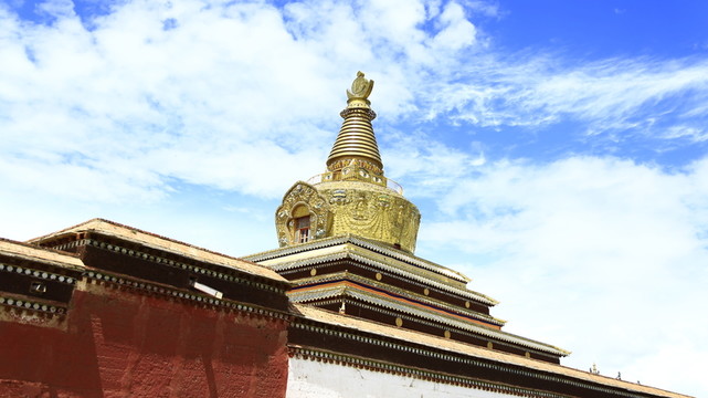 阿壩各莫寺佛塔