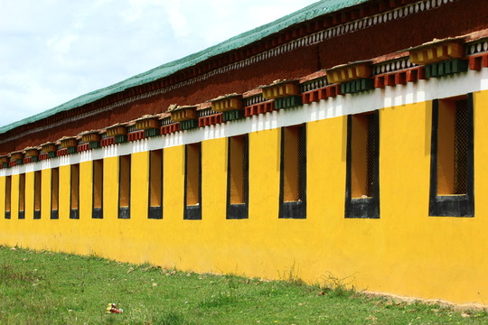 阿壩各莫寺院墻