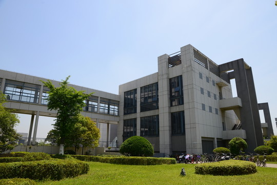 南通大學(xué) 教學(xué)樓