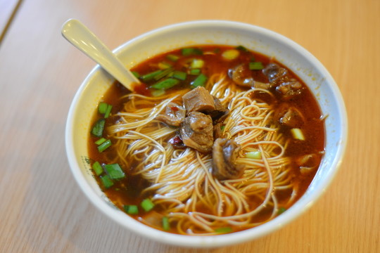 牛腩面 長壽面