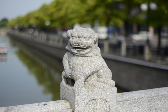 石獅子