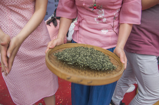 簸茶