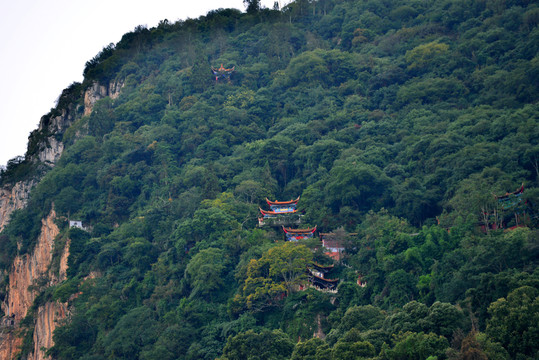 山林古剎