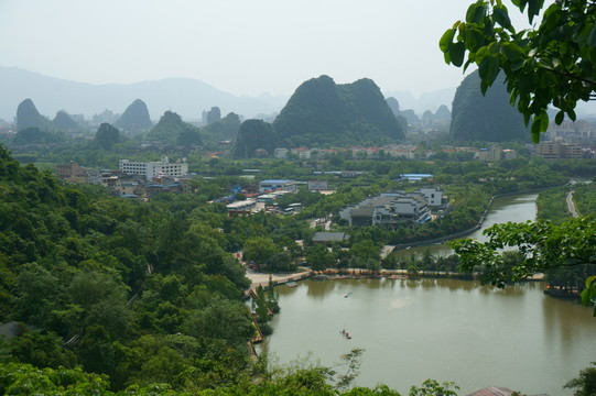 遠(yuǎn)山