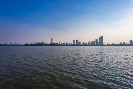 玄武湖全景