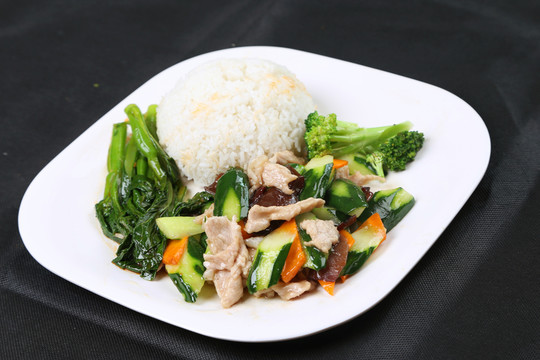青瓜肉片飯