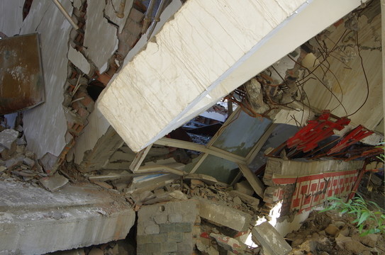 漩口中學(xué)地震遺址