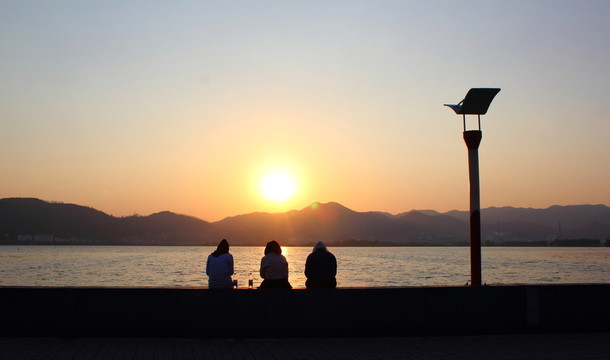 滇池夕陽