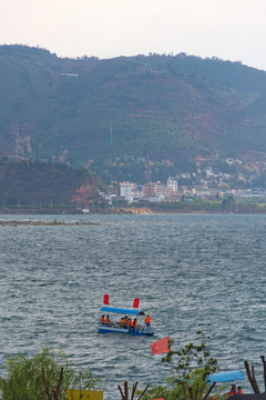 湖光山色