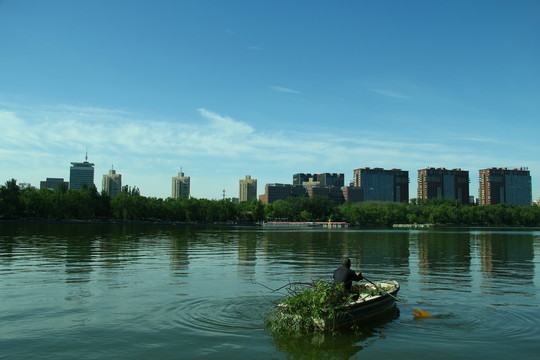 水岸豪庭