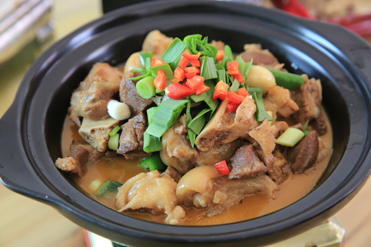砂缽?fù)霖i腳