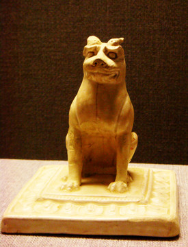 鎮(zhèn)墓獸 古董 文物 歷史 考古