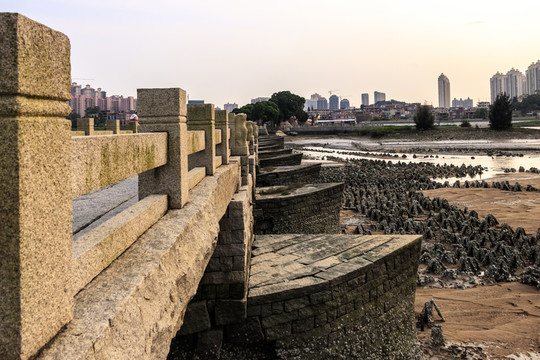 橋墩