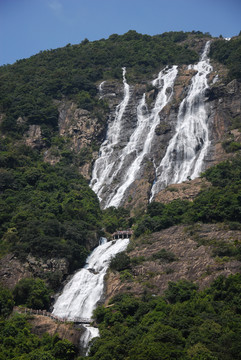 瀑布流水