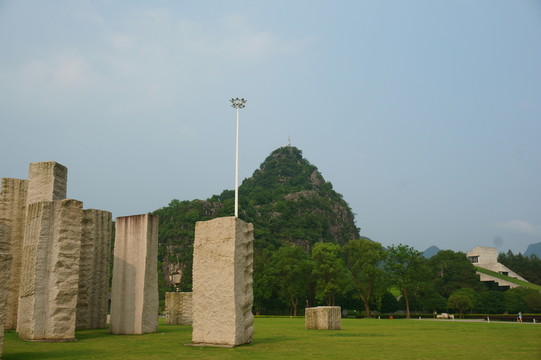 石山