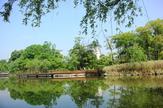 半塘園