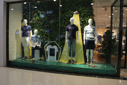 櫥窗 專賣店櫥窗 服裝店