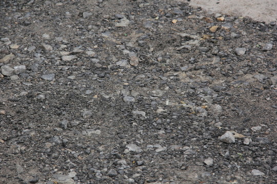破損的柏油路