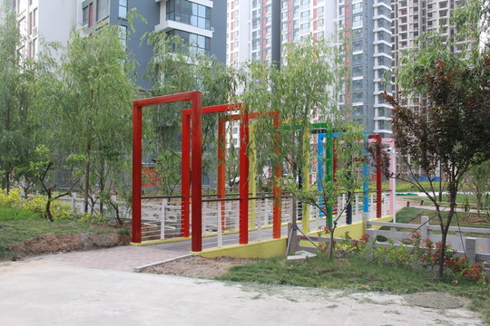 小區(qū)彩橋