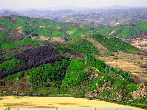 春綠群山