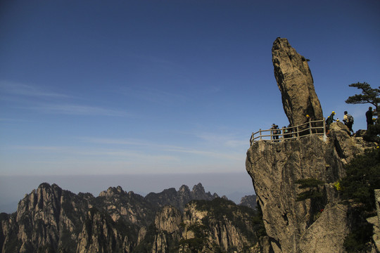 飛來(lái)峰遐想