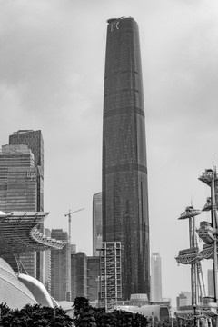 西塔 黑白
