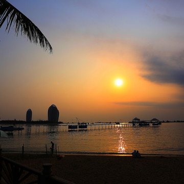 海濱夕照