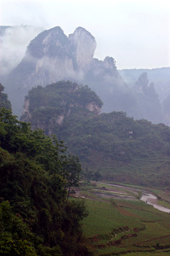 喀斯特地貌風(fēng)光