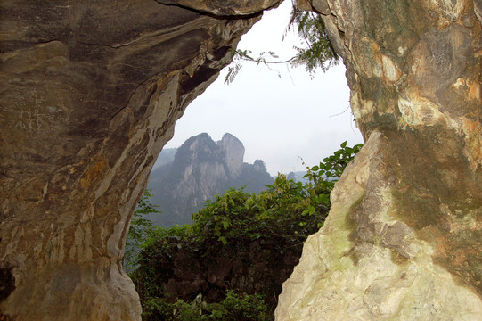 土匪山寨遺址