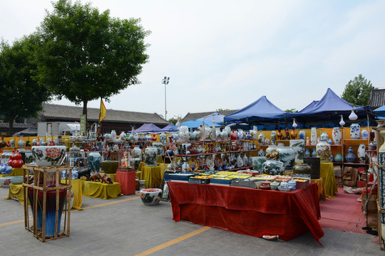 瓷器市場