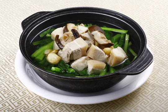 五花腩煲淋春菜