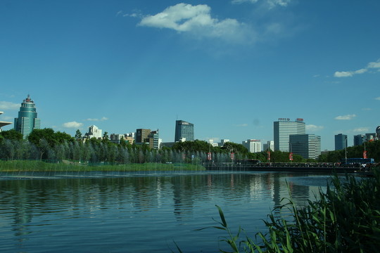 水岸豪庭