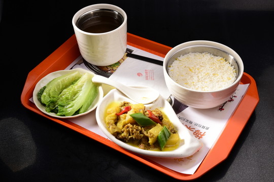 咖喱雞塊套餐
