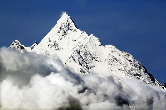 梅里雪山神女峰