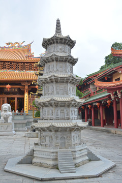 白塔