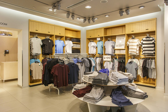 品牌服裝專賣店