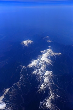 航拍雪山