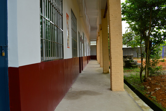 鄉(xiāng)村小學(xué)