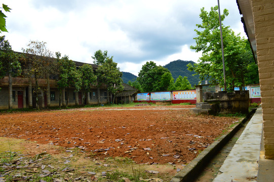 農(nóng)村小學(xué)