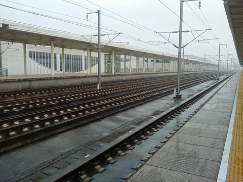 站臺(tái)