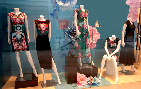 女裝店 中老年服裝 櫥窗模特
