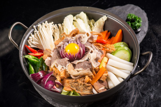 辣牛腸牛肚湯鍋