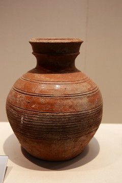 釉陶盤口壺