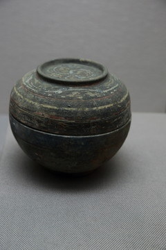 彩繪陶盒