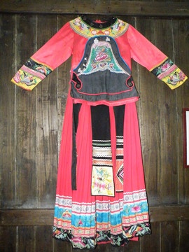 土家族服裝