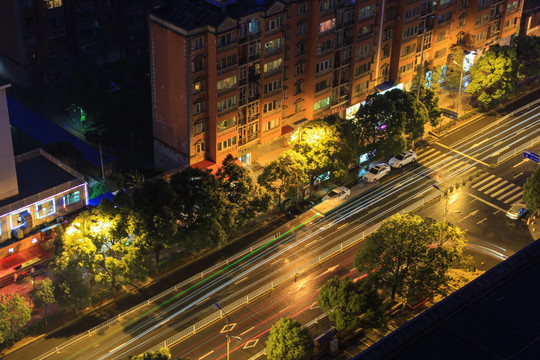 昆明雨夜 雨夜馬路