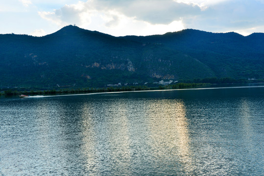 山川湖泊